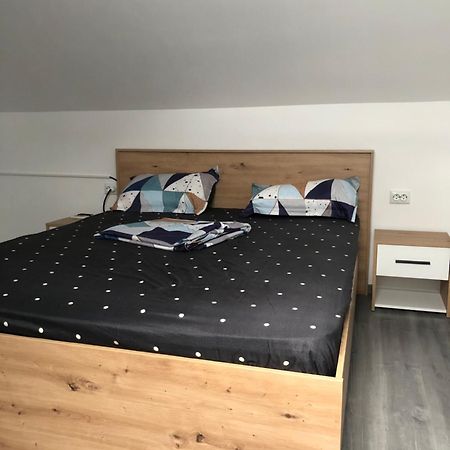 Casa Dan Lägenhet Buzău Exteriör bild