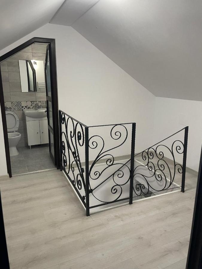 Casa Dan Lägenhet Buzău Exteriör bild
