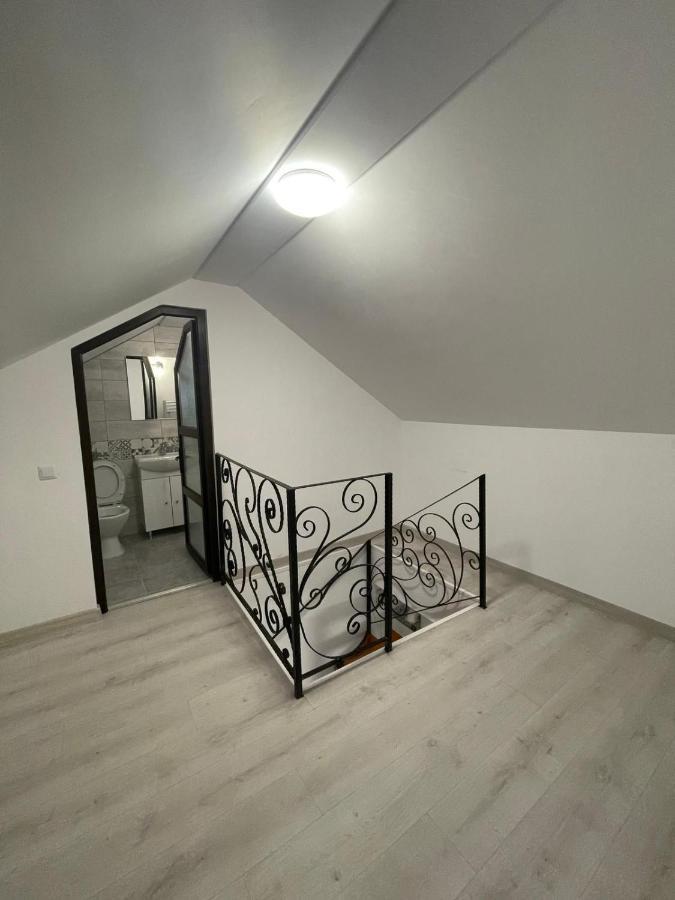 Casa Dan Lägenhet Buzău Exteriör bild
