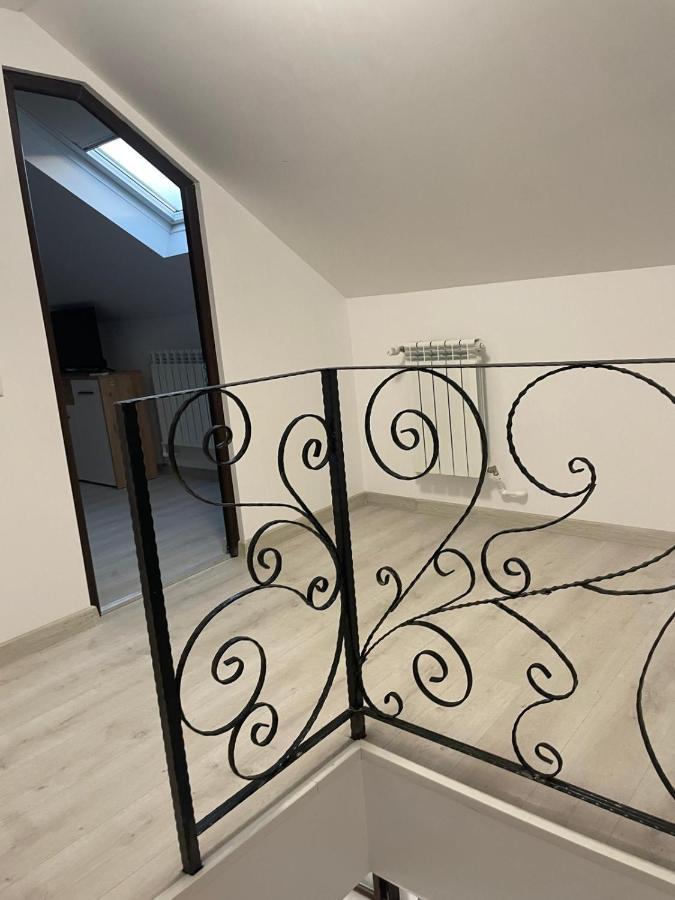 Casa Dan Lägenhet Buzău Exteriör bild